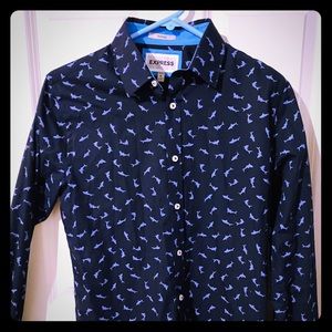 Small Express shark shirt
